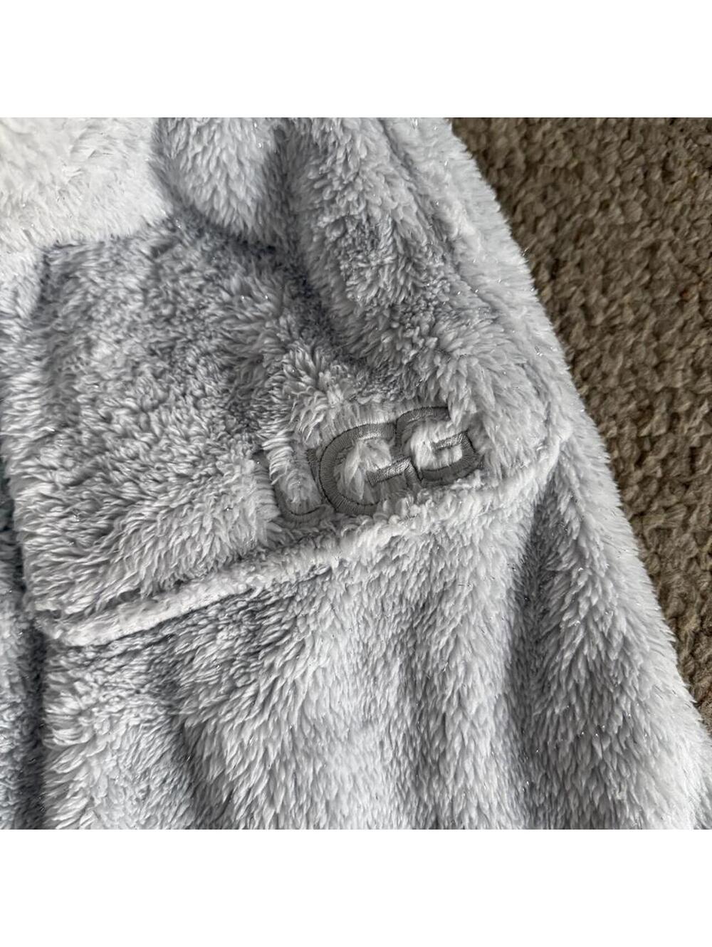 Sparkly Ugg Robe - Picture 2 of 4